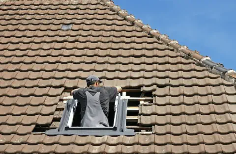 Pose de velux - Peyrilles